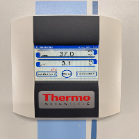 Thermo Scientific Heracell 240i Doublestack CO2 Incubator image 2
